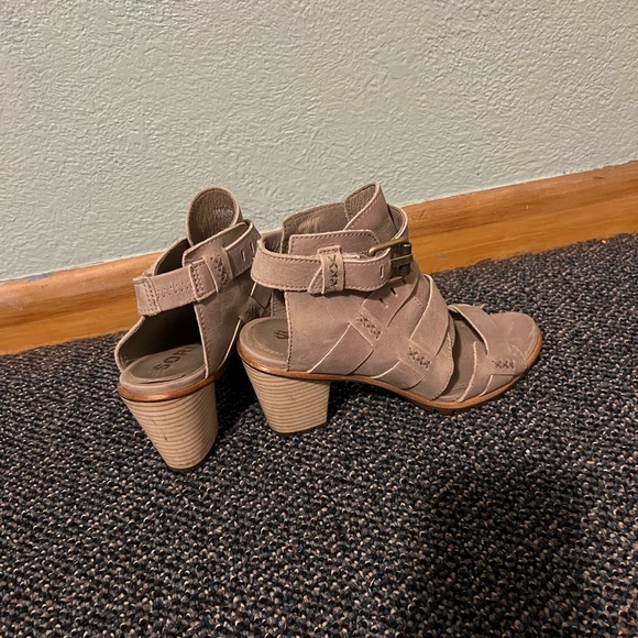 Sorel Sandal - Picture 2 of 3